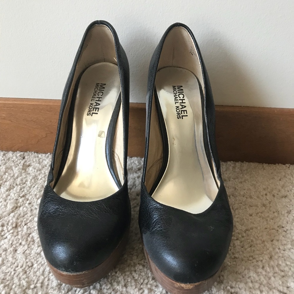 Michael Kors Black leather heels